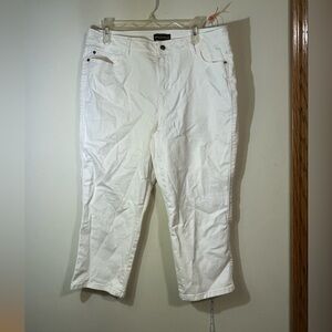 Dana Buchman size 14 white capri pants Women’s cotton capri pant‎